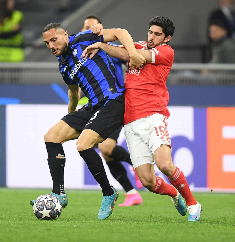 特拉布宗体育主席：奥纳纳薪水很高，我们无法提供