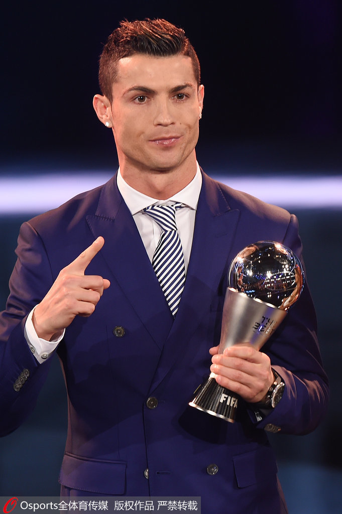 拉波尔特：C罗是个训练狂总喜欢加练；适应沙特生活是难一些