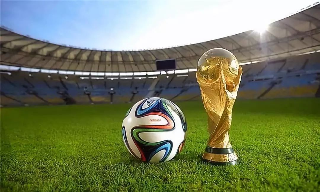 带队6战4胜重回积分榜榜首，穆斯卡特当选中超9／10月最佳教练