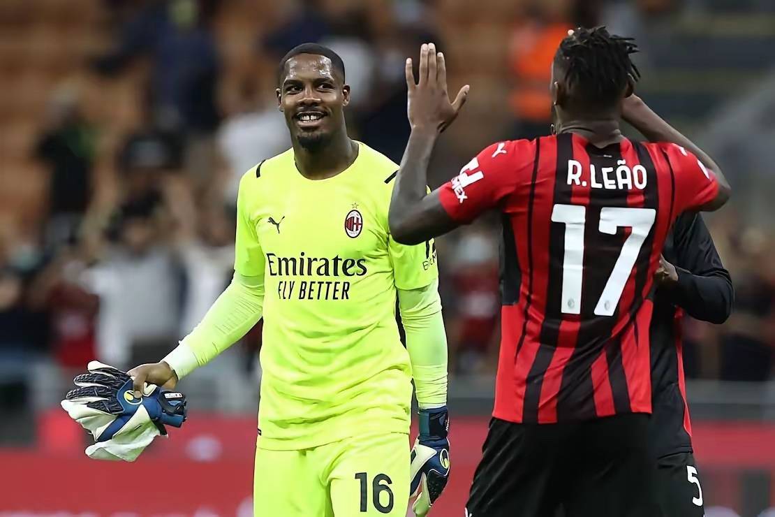 英超半场：两队合计零射正，琼斯远射中框，利兹联0-0利物浦