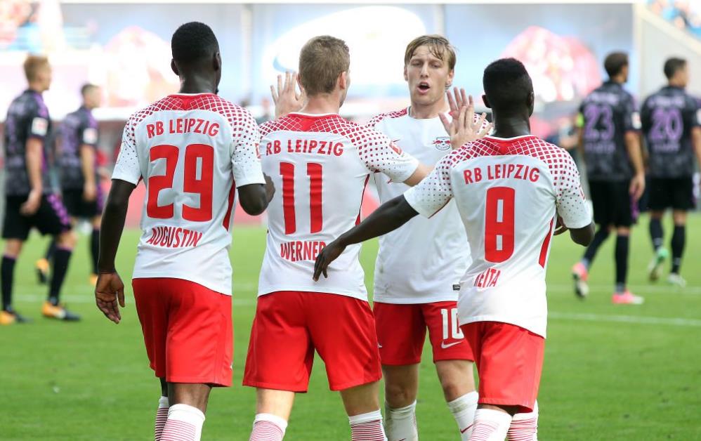 穆斯卡特：若抱着打平的心态是非常危险的；李新翔参加了合练