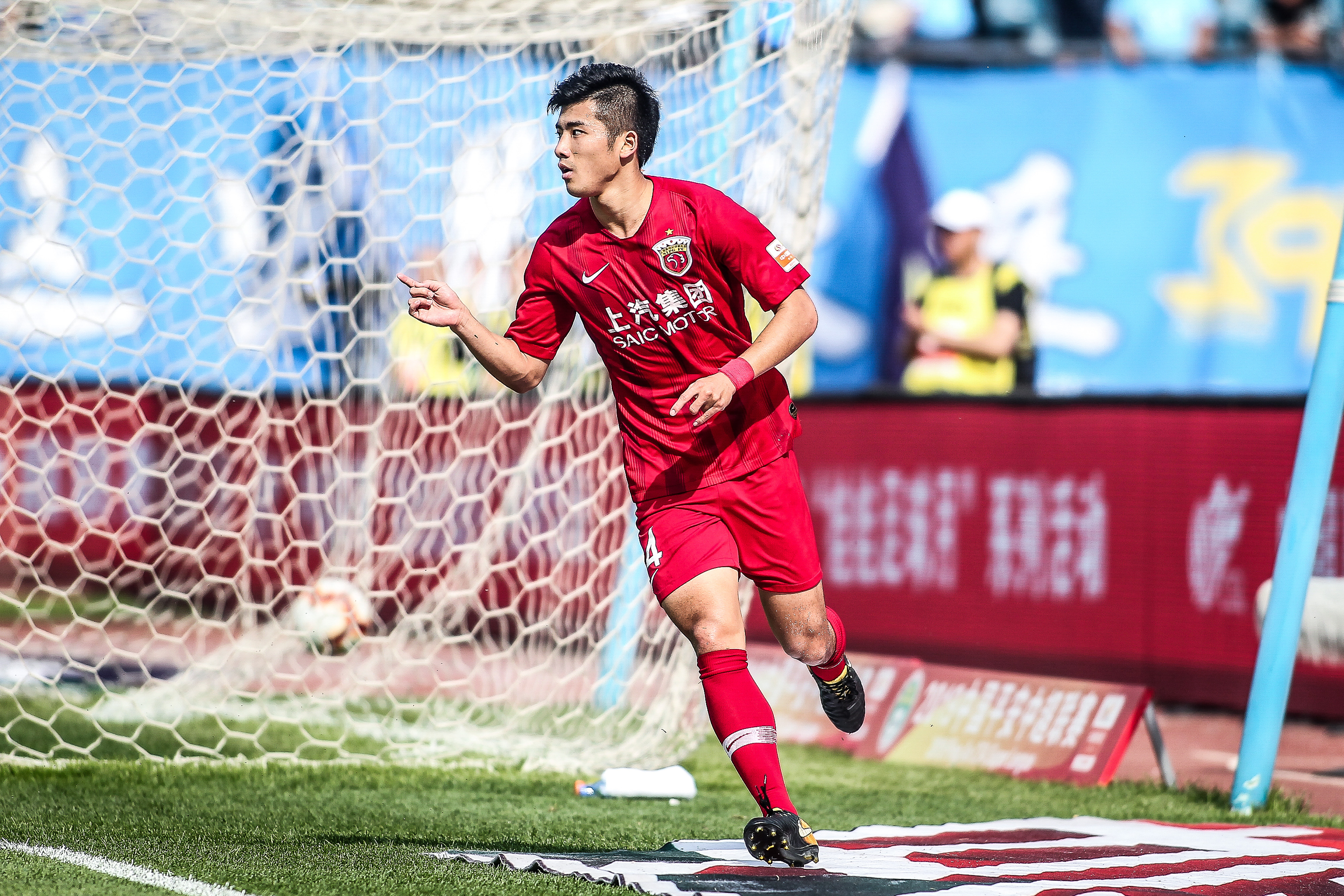 数据彰显全面！姆巴佩成五大联赛唯一“40+40”攻击手（全面数据作证：姆巴佩成为五大联赛唯一40球+40助攻球员）