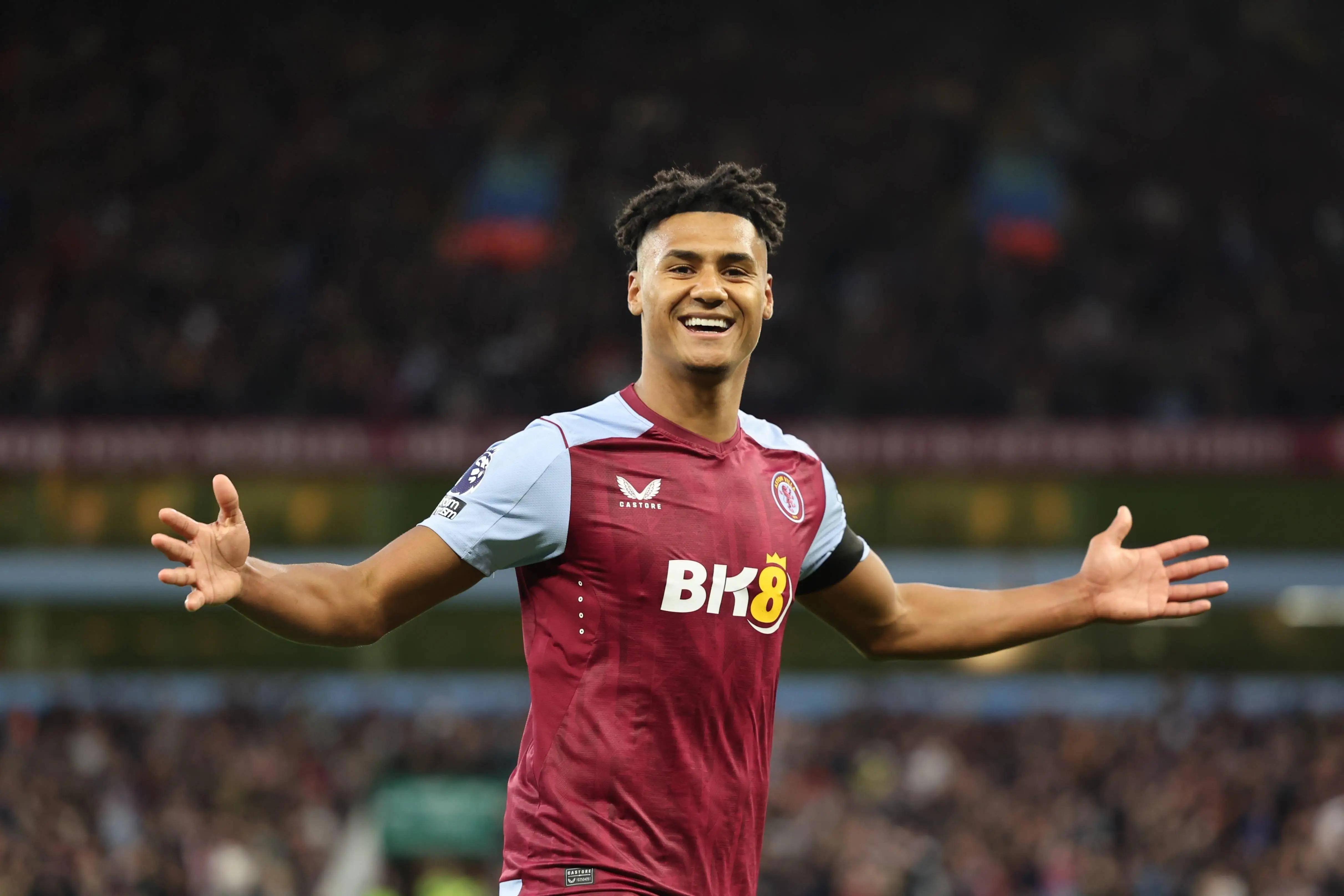 前阿森纳与切尔西后卫赞Declan Rice是顶级中场，却认为巴黎圣日耳曼的Vitinha更胜一筹（前阿森纳、切尔西后卫称赖斯已是顶级中场，但更看好巴黎的维蒂尼亚）