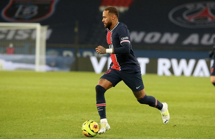 两球员结束联赛征程即赴国家队报到