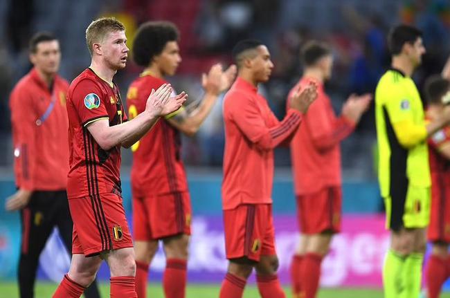 小彩娃21分6发获MVP欧冠土耳其费内巴切零封本菲卡技术统计