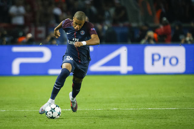 西甲-进球大战！安东尼闪击费兰半场戴帽 巴萨5-3贝蒂斯